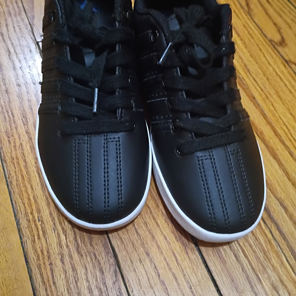 K-Swiss